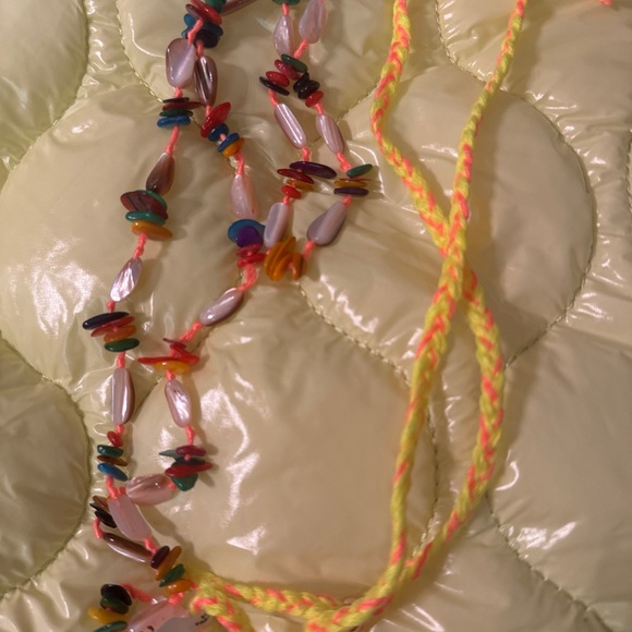 Free people seashell necklace with wonderful color assortment. - Picture 4 of 8